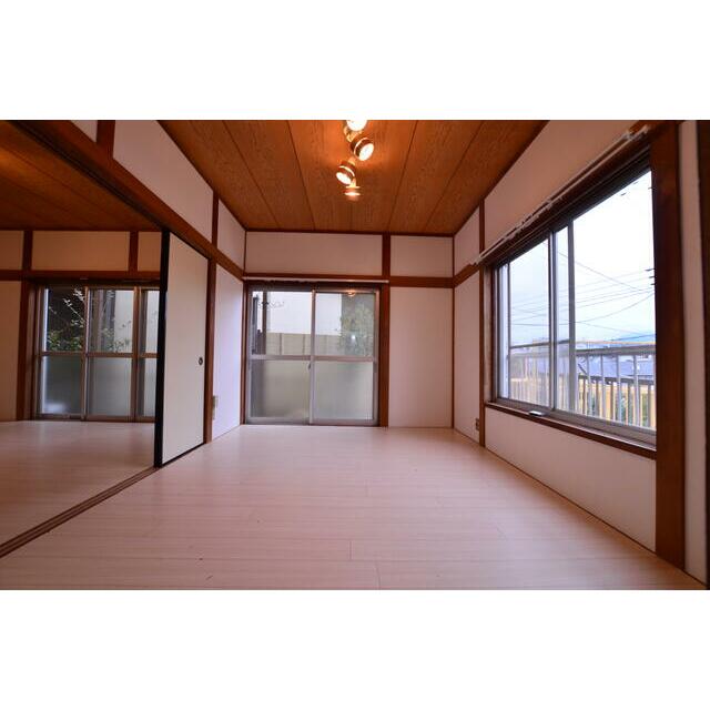 オリオン伊勢原 玄関