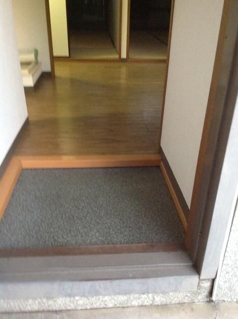 デイリーハイツ 玄関