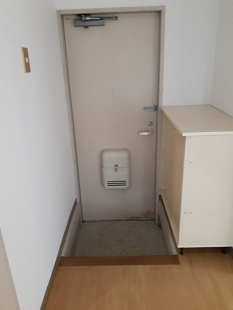 ファーストハウス 玄関