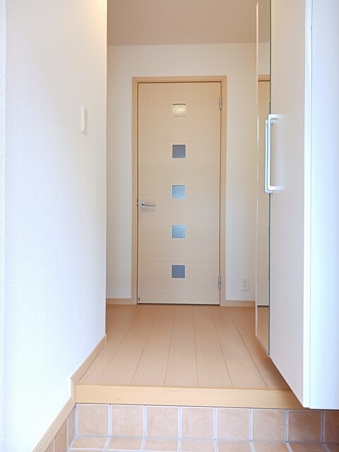 サザンテラスＭ 玄関