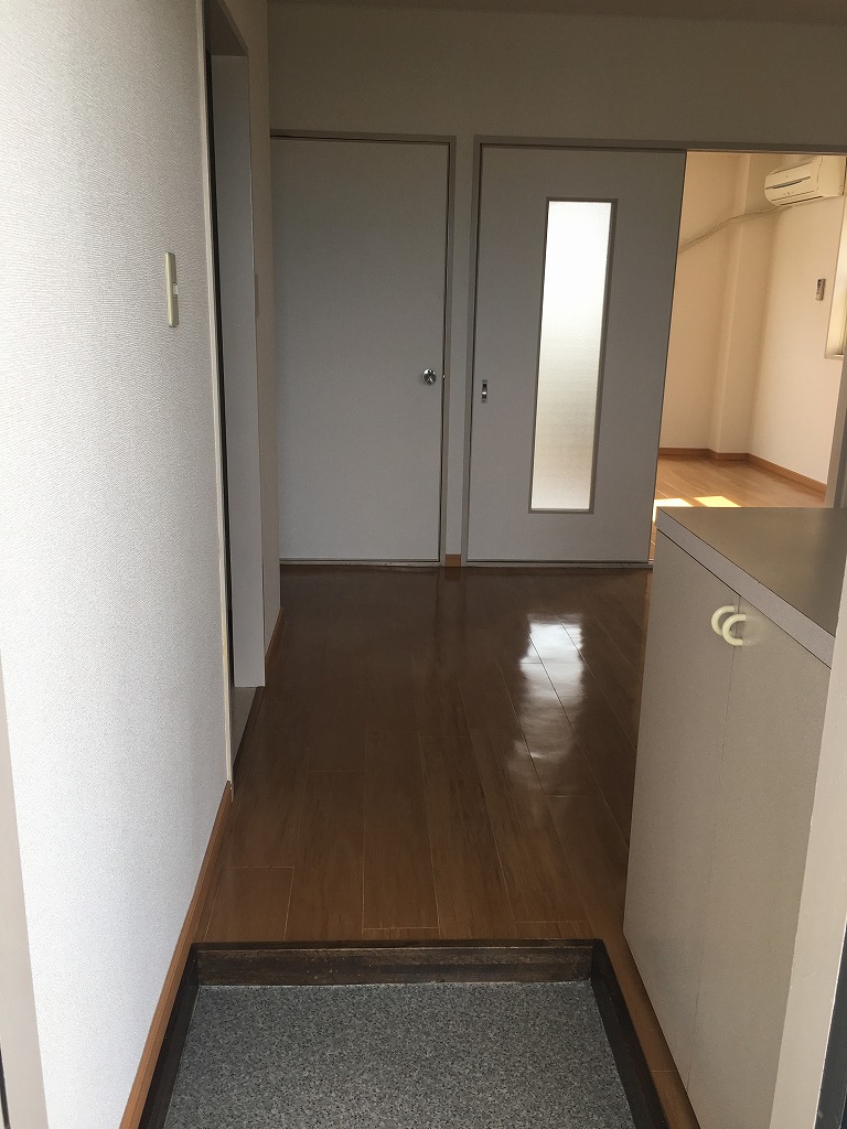 ジュピター湘南 玄関