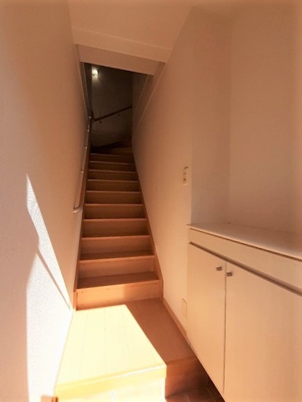 フレグランス壱番館 玄関