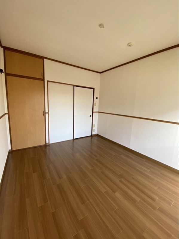 丸山荘A棟・B棟 ベッドルーム