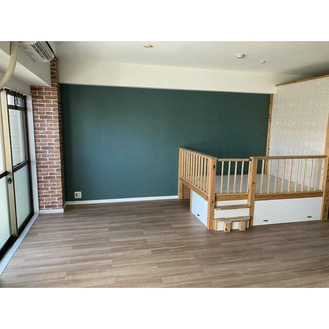 神奈川県海老名市杉久保北４丁目 リビング