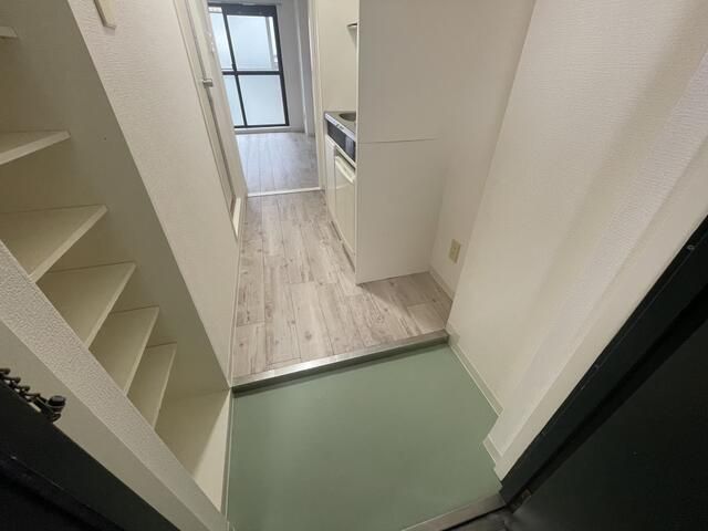 ドミール洋光台 玄関