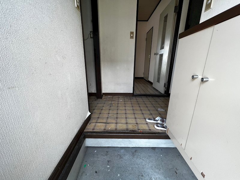 メゾンプリマＡ 玄関