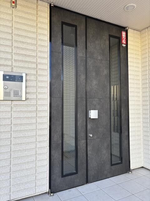 オークデンヴィラ エントランス