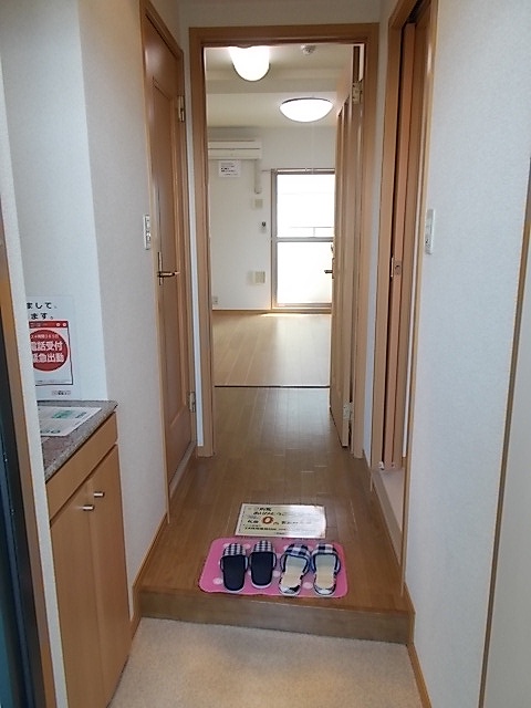 ジェルメ・アビタシオン 玄関