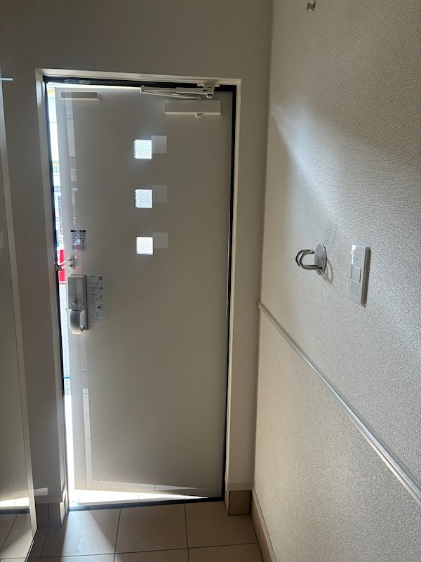 カペラ　コート 玄関