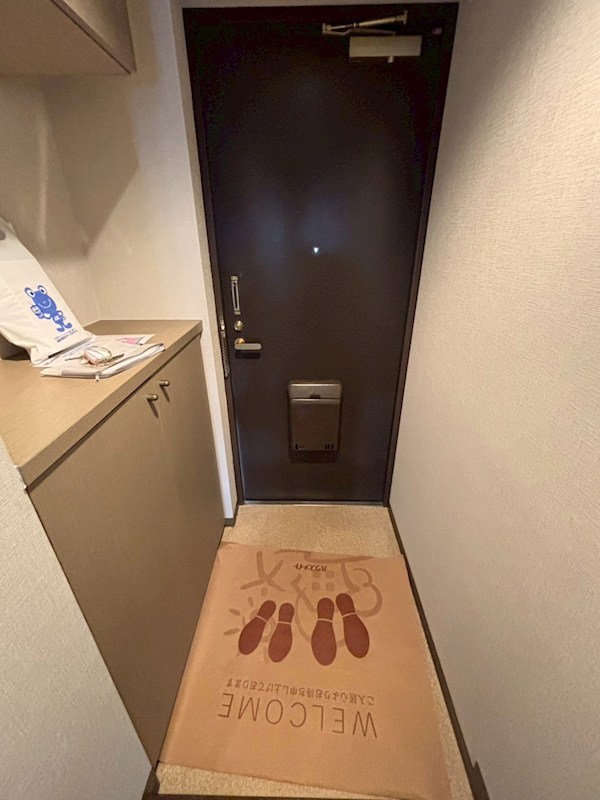 厚木・コアラマンション  玄関
