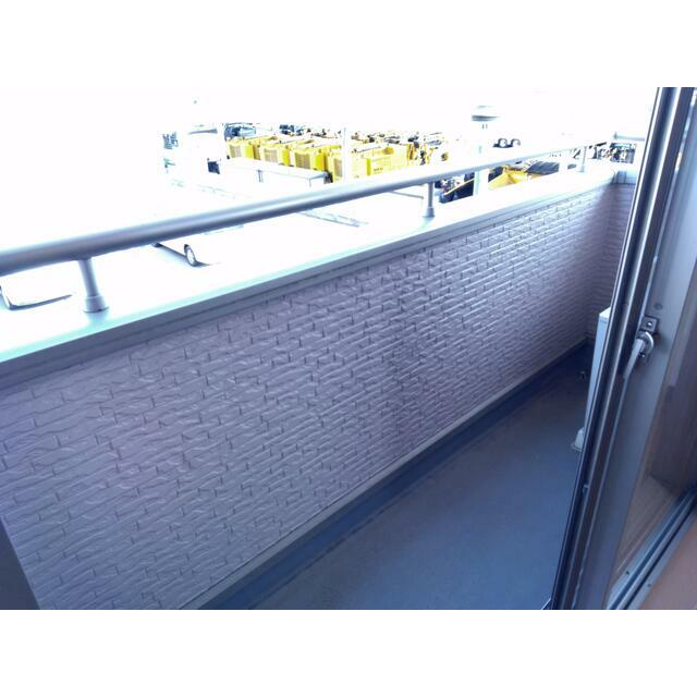シャンロック愛甲グリーンコート ベランダ