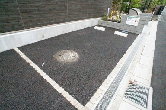 リブリ・茜 駐車場