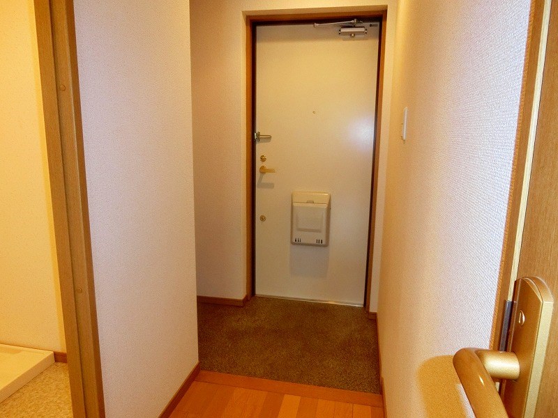 長塚ハイツ 玄関