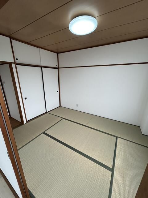 島田アパート ベッドルーム