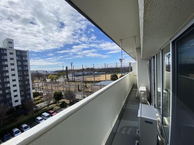 県ドリームハイツ８号棟 ベランダ