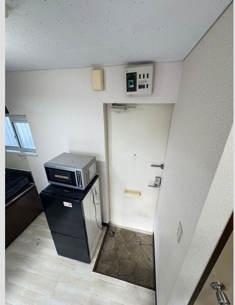 神奈川県座間市入谷東２丁目 玄関