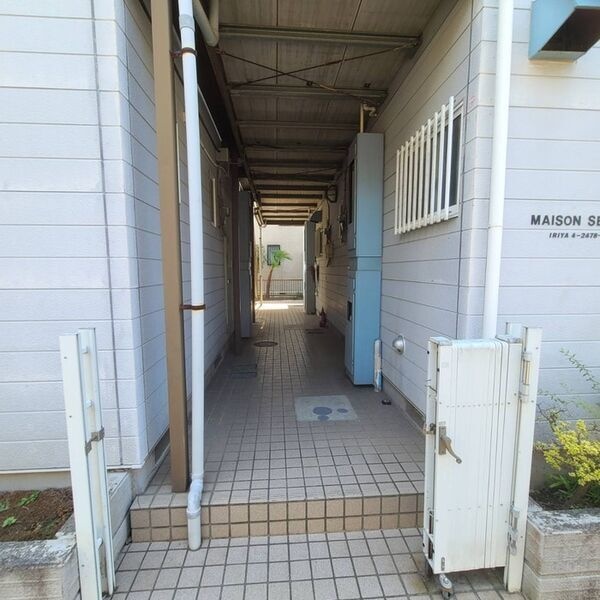 神奈川県座間市入谷東２丁目 エントランス