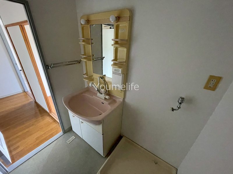 クレール湘南 洗面所