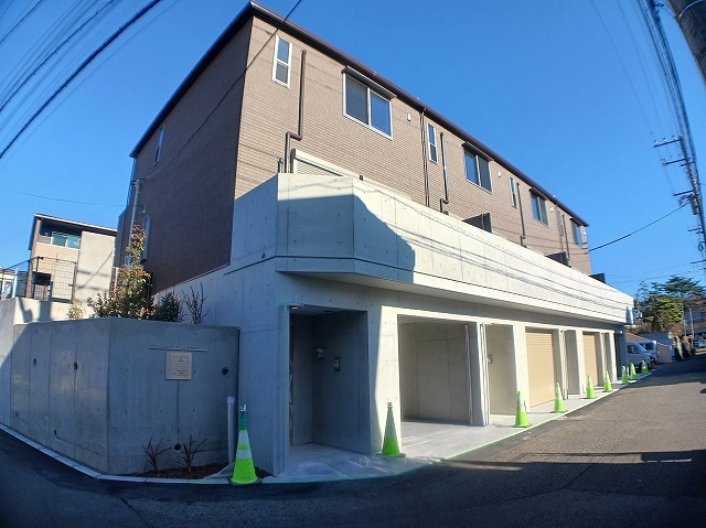 ガレージハウスシグナス 外観