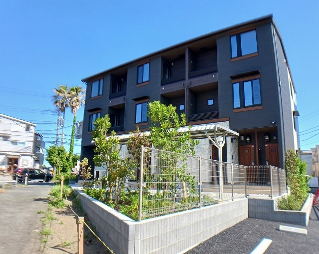 カーサルジェンドⅥ 301号室 外観