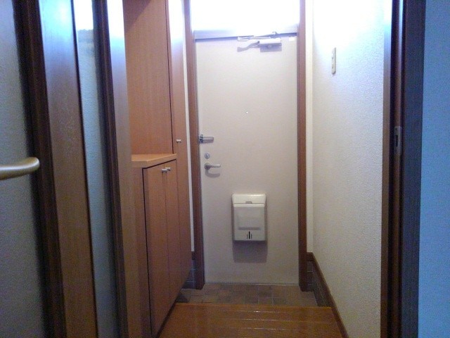 フローリアン 玄関