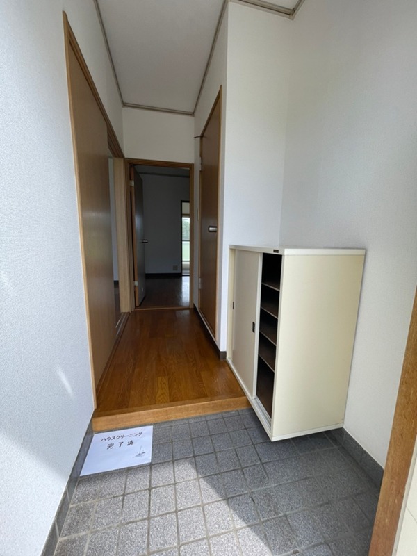 エステート萩園 玄関