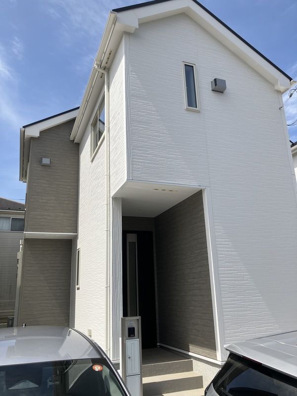 伊勢原市高森台1丁目戸建 外観