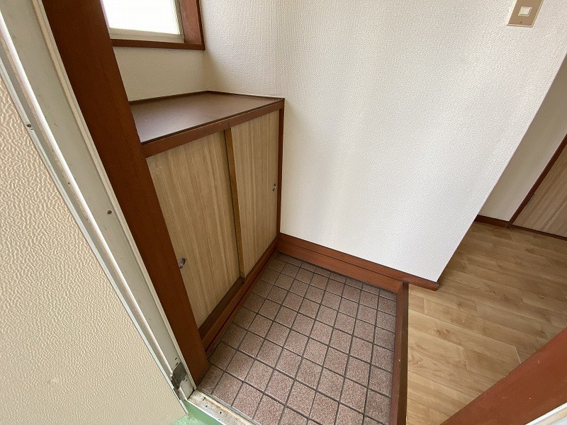 コーポカナイ 玄関