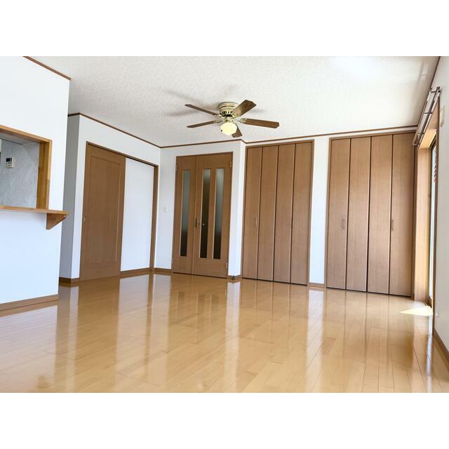 神奈川県座間市相模が丘２丁目 リビング