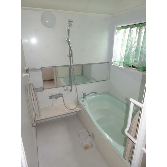 中依知貸家 風呂画像