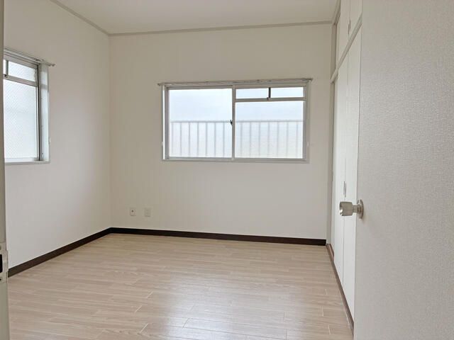 塩川マンション ベッドルーム