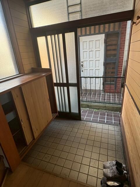 生沢貸家 玄関