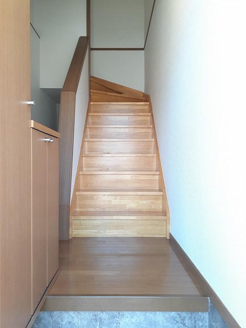 プラムハウス 玄関