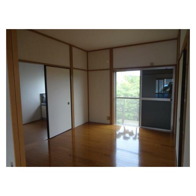 譲原貸家 リビング