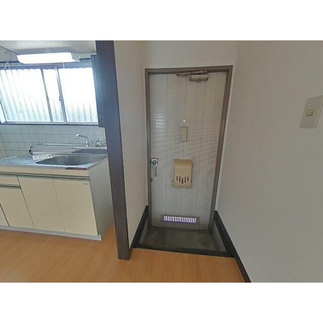 久松ハイツ 玄関