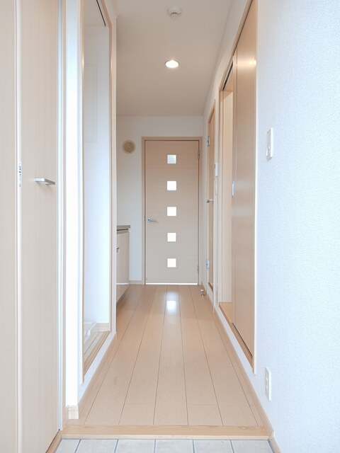 サンステージ 玄関