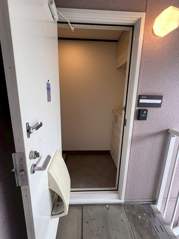 ハイツアゼリア 玄関