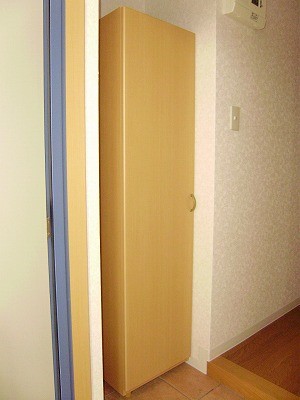 クロスピア山王 玄関