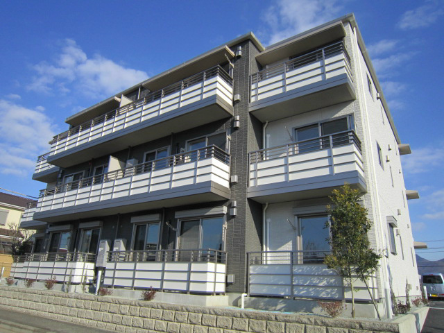 グランクラージュⅡ 301号室 外観