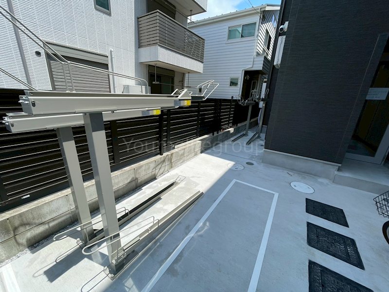 カインドネス辻堂Ｎｏｒｔｈ 駐車場