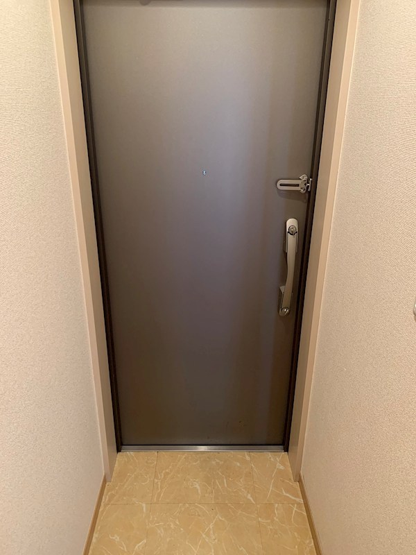 アルテール湘南 玄関