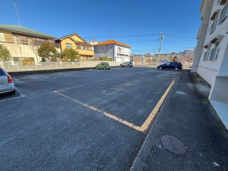 メゾン星崎 駐車場