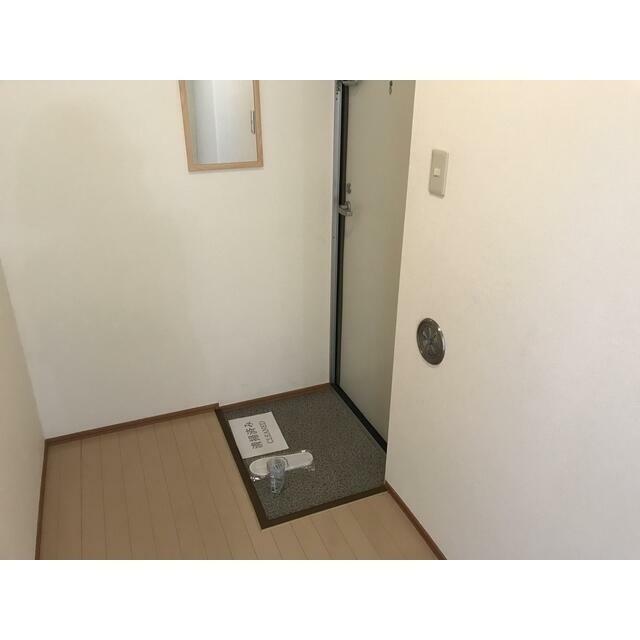 アークサカワ 玄関