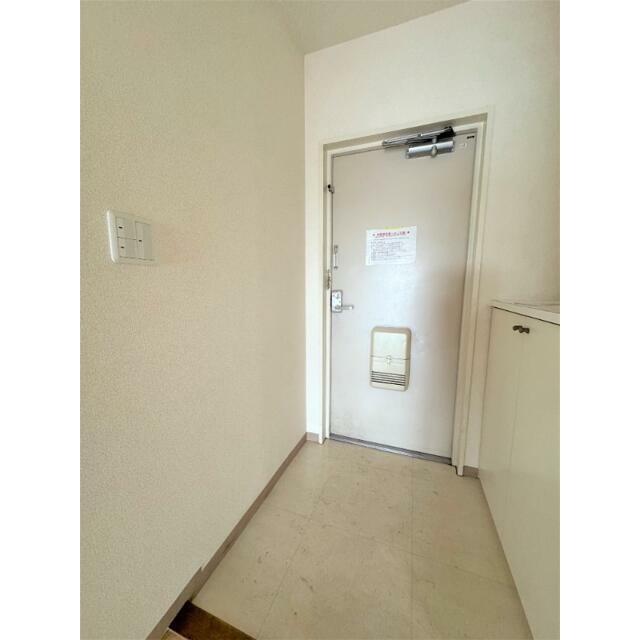 ヒルズ南戸塚 玄関