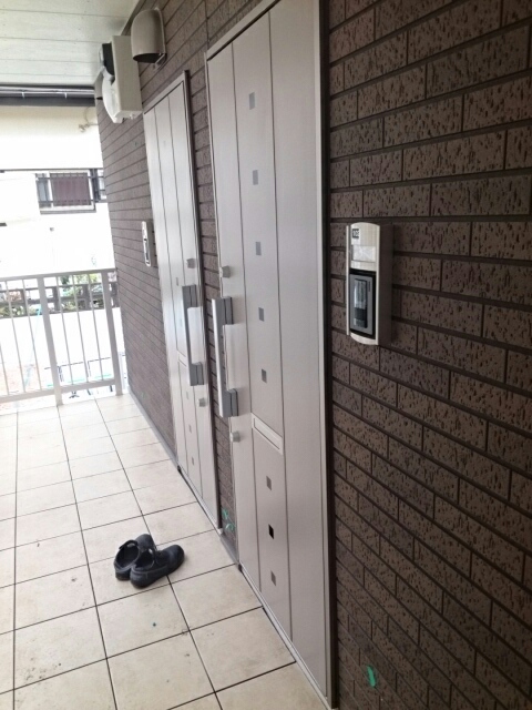 サンアーバン湘南 エントランス