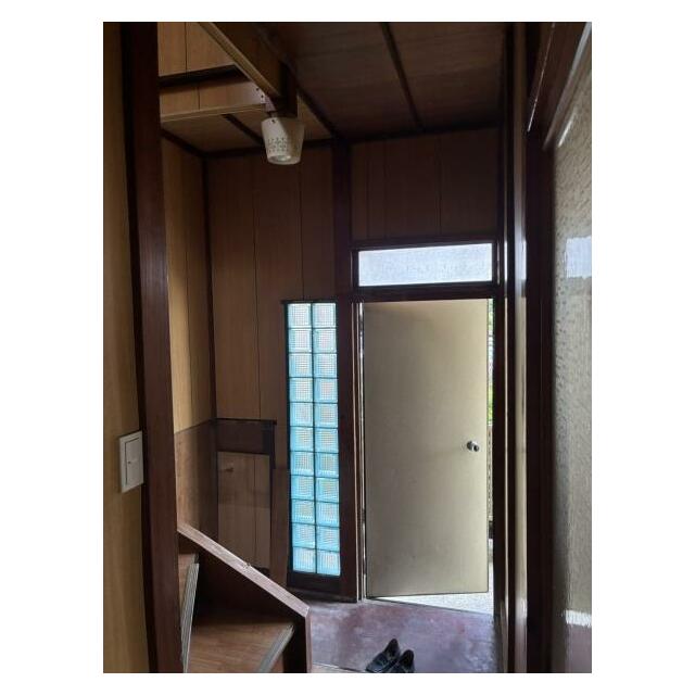 山北貸家 玄関