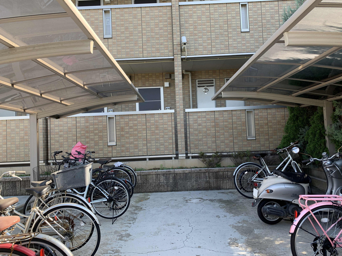 ヴィラ新天地 駐車場