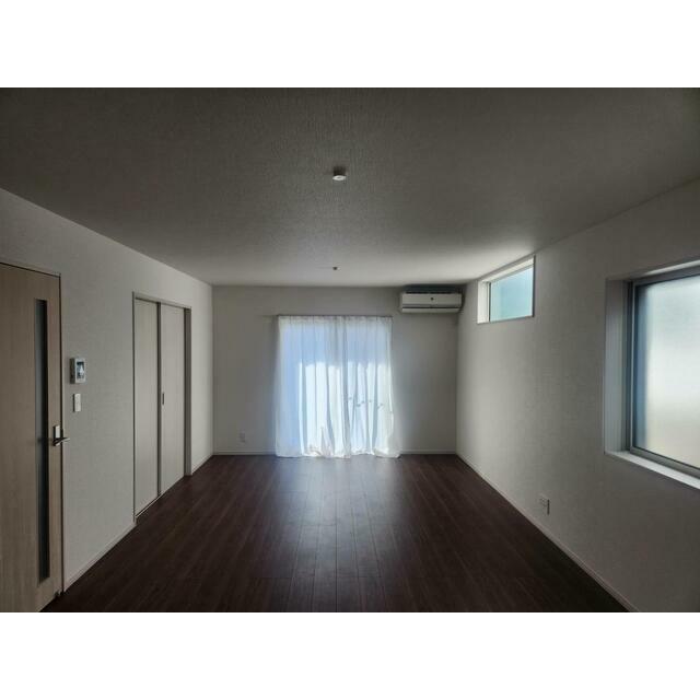 神奈川県鎌倉市腰越２丁目 リビング