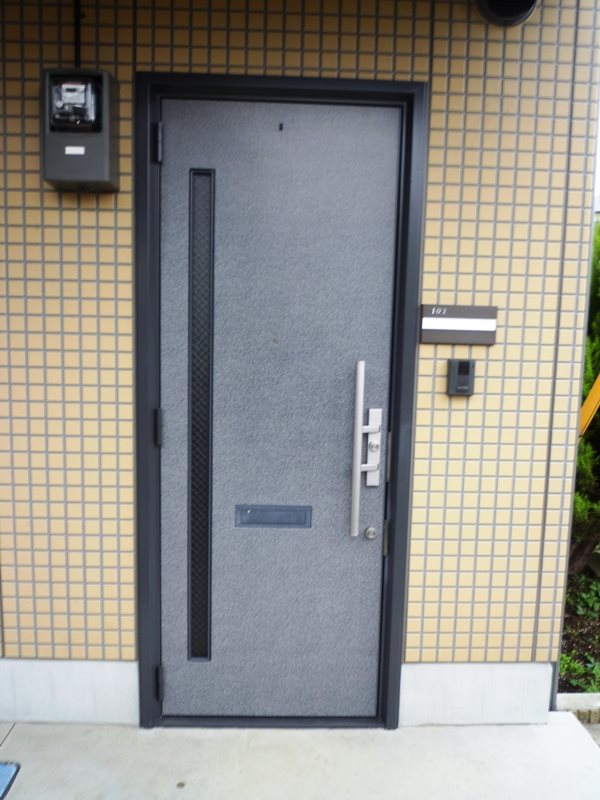 ヒュースロア 玄関