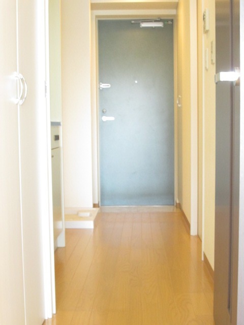 アース湘南台 玄関